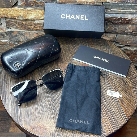 Chanel Pearl Sunglasses Style- 4235-H, 108/S4, - Picture 5 of 14